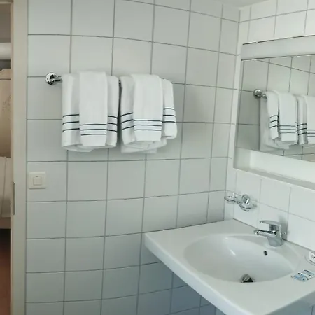 Perla 08 Проживание в семье