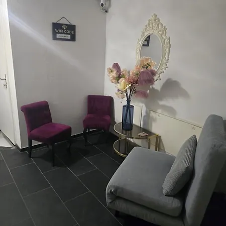 Perla 08 Проживание в семье *