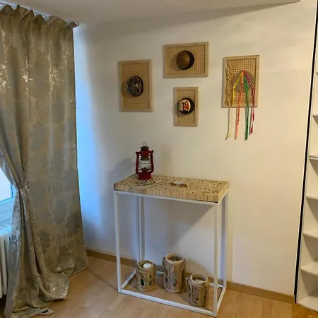 Perla 08 Проживание в семье *