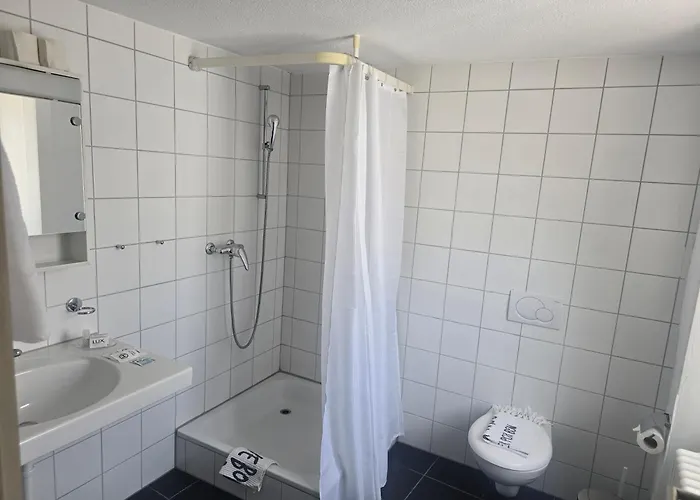 Séjour chez l'habitant Perla 08 *